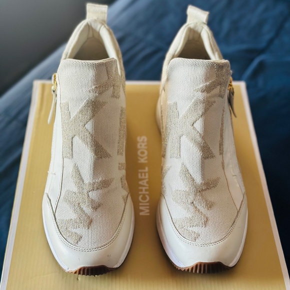 Michael Kors - Willis Logo Stretch Knit Wedge Trainers - Picture 3 of 7